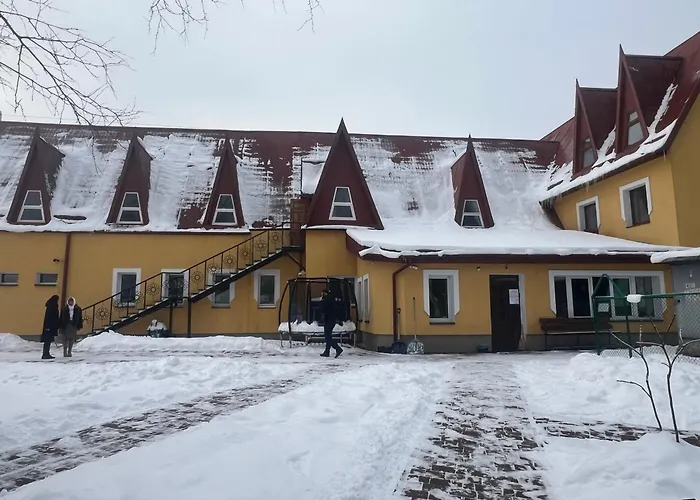 База Відпочинку "Тростян"